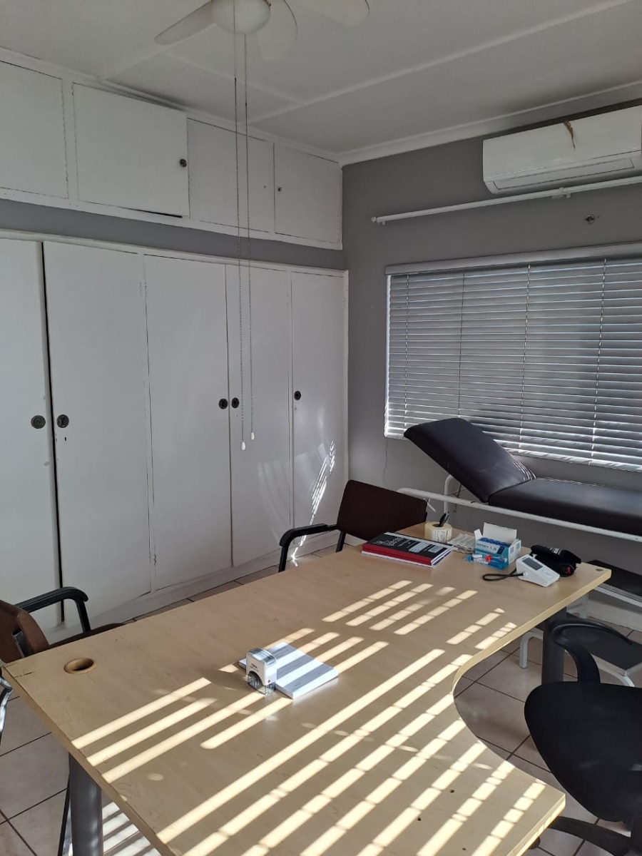 7 Bedroom Property for Sale in Kuruman Northern Cape